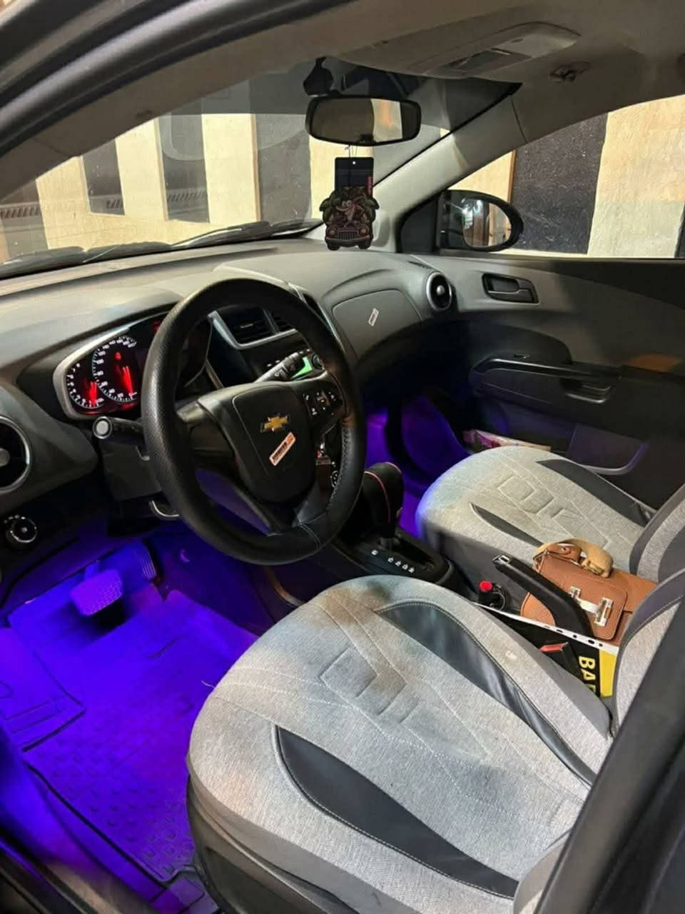 السلام عليكم ورحمة الله وبركاته
للبيع شوفرليت افيو ٢٠١٨ رقم سليمانية
السيارة نظيفة بيها صبغ بالصفحة بدون ضربة قوية، ماشية ٨٦ الف
السعر ٧٦ 

***********
