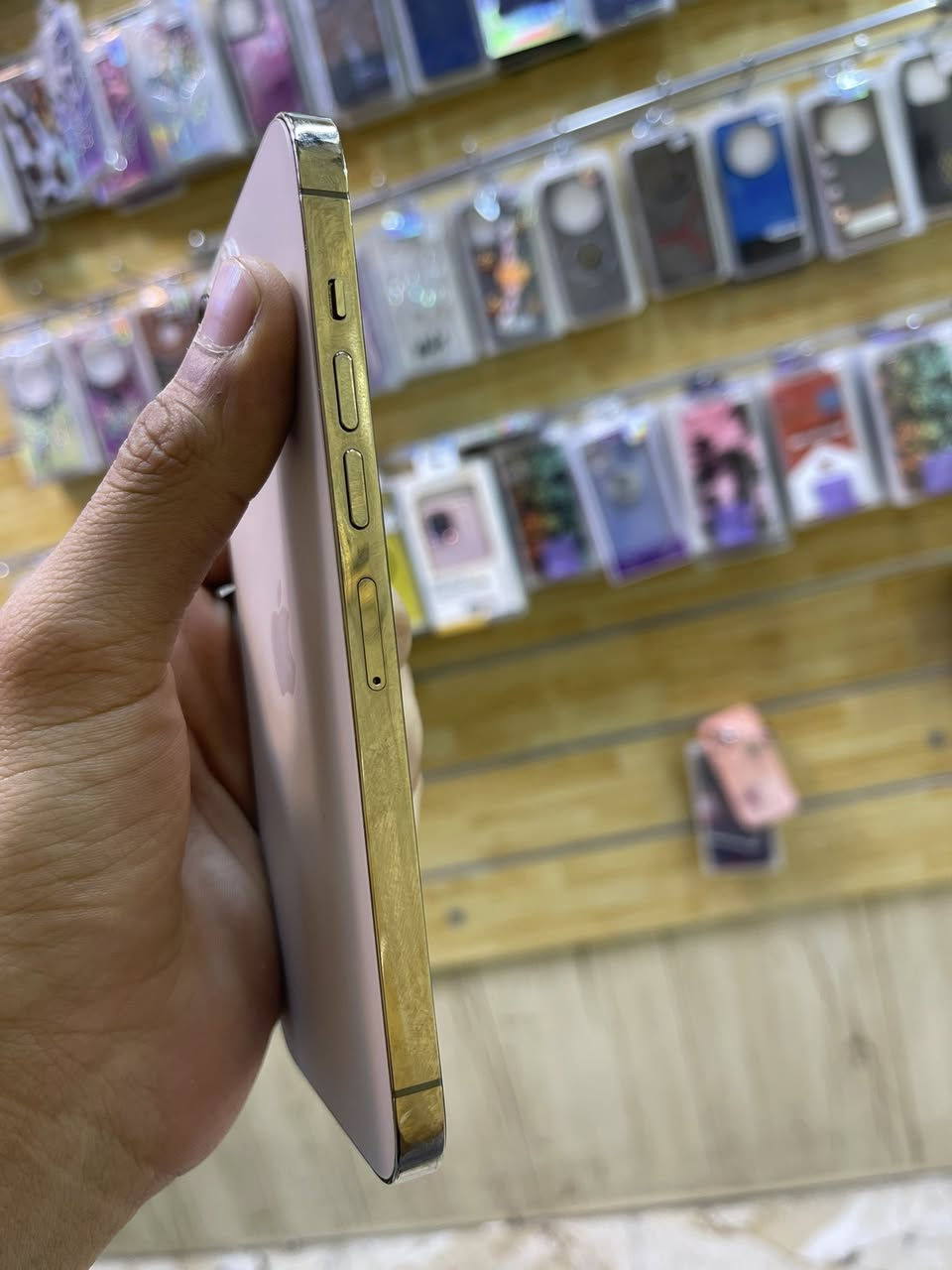 يا الله
13 برو ماكس ذاكره512 جهاز نضيف فقط الفيس ايدي متوقف
بطارية 100 معلايه سعره 525 وبي مجال 
رقمي ***********
