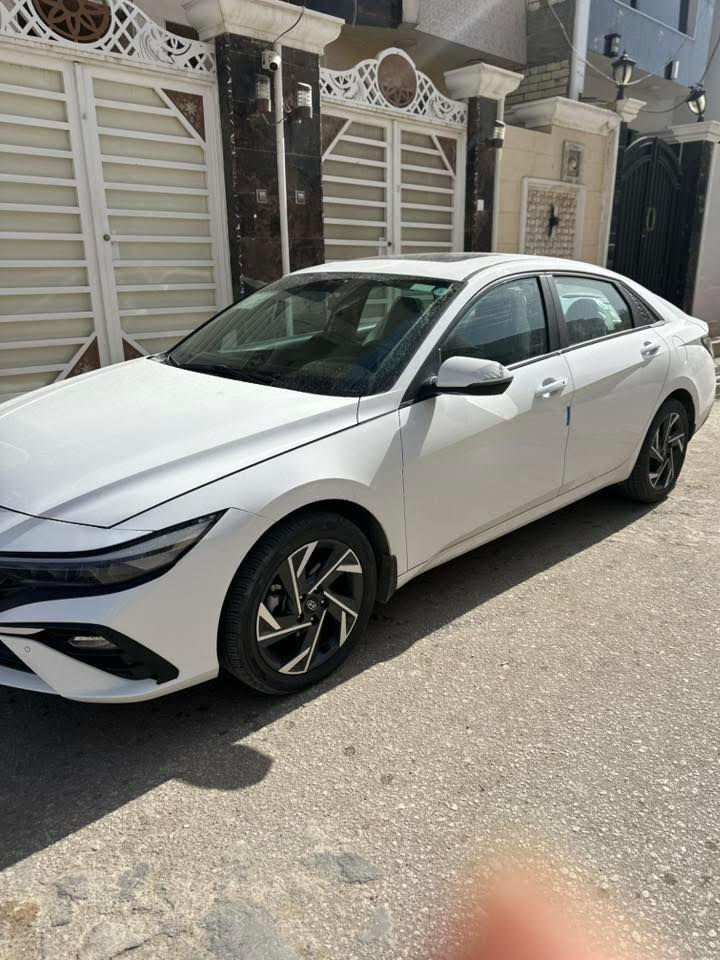 النترا موديل 2024 خليجي 2.0فول مواصفات 1/1
ماشية 18 الف جدا جديدة  السياره مكينة 2000 دوش فتحة سقف سلايد وباقي الموصفات الفول رقم اربيل دولي متوازي ع بيعتة وبالعافيه ع الياخذه 
السعر 185 وبيه مجال 
مكان: النجف الاشرف 
الاتصال *********** وبيه وتساب الرجاء عدم المراسله فقط اتصال
