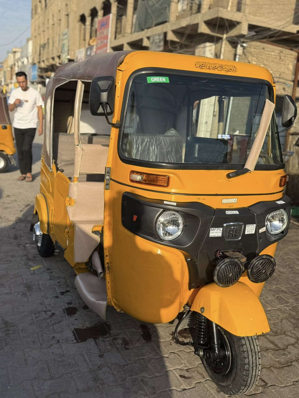 سلام عليكم شباب تكتك للبيع موديل 22رقم وسنويه شهر ل7 بيها طخه بل لغد وراجعه بارد وبيها طخاات بسيطه اي خياس مابيها ولا تعمير محركها مجفت فقط لا تنقيص ولا تبخير تحويل ثاني يوم مكاني بغداد مدينه الصدر تقاطع العوره ***********السعر 8 وبيها مجال شي بسيط كلش
