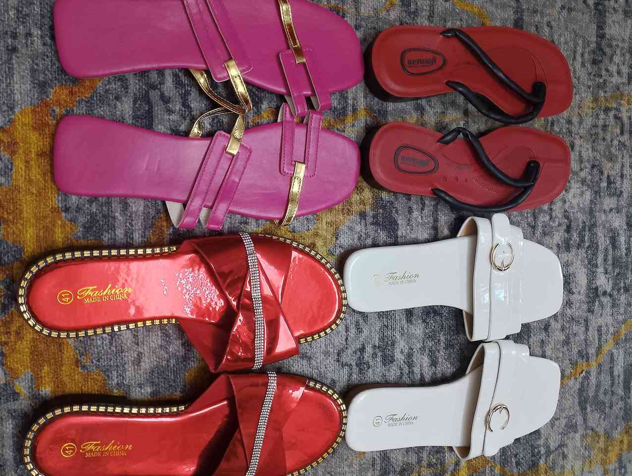 سلام عليكم
توفر شلحات نسائي وتك نوم فانيله زبده بارده وسلبرات انواع موديلات والوان والقياسات وطفال قياسات صغار
كل هاذا الجمال والدلال سعر علا ال2000 و3000
يوجد توصل داخل زعفرانيه للاستفسار مراسل الصفحه🌹


**إذا كنت صاحب هذا الإعلان وتريد حذفه لأي سبب، رجاءا أرسل رسالة إلى الدعم الفني**