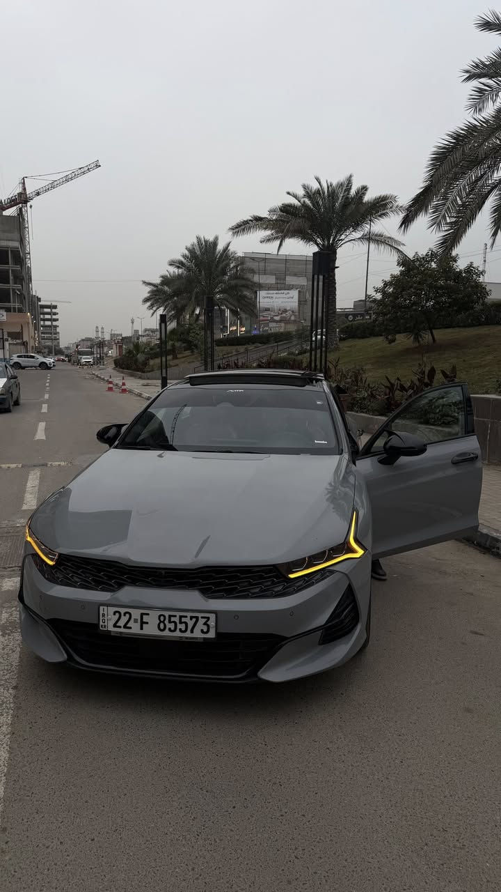 السلام عليكم السيارة بيع فقط بدون مراوس 
النوع : كيا K5 GT 2500T 
‏‎‏‎موديل : 2023
‏‎اللون: اسمنتي 
العداد: 50.000 KM
‏‎الوارد: امريكي‏‎‏‎
‏‎مرقمة اربيل بإسمي رقم وسنويه  جديد 
‏‎مواصفات : جي تي (GT) فول اعلى فئه
⚡️بانوراما
⚡️تشغيل عن بعد
⚡️صندوق فتح ذكي
⚡️لون المقاعد ( جملي) 
⚡️قيادة ذاتية
✨ تحديد مسار
⚡️اشاير مري
⚡️جناح صندوق
⚡️شاحن لاسلكي
⚡️بلاجكتور 
⚡️كاربلاي
⚡️شاشة كبير
⚡️بگ لايت لد
⚡️كشن كهربائي+ وضعيات 2 خزن 
⚡️تحكمات
⚡️هاند بريك بصمة
⚡️كشن هيتر و تبريد
‏⚡️لايت عدسة زينون عالي ناصي
⚡️رادار خلفي
⚡️رادار امامي
⚡️رادار جانبي 
⚡️تحديد مسار
⚡️كامرة
⚡️مثبت سرعه
✨صندوق ذكي فتح عند الاقتراب 
✨نضام NORMAL/SPORT/SPORT PLUS/CUSTM
✨ماسحات تلقائيه عند المطر
وبعد مواصفات هواي 
مكان السياره بغداد 
حادث السيارة : البنيد مبدل ومصبوغ وجاملغ السكن بارد بسيط ايرباك ستيرن فقط 
ملاحضة : المحرك مفتوح مبدل بستم واحد فقط 
السعر : (188)ورقة وبيها مجال بسيط
للاستفسار عن التفاصيل
***********
