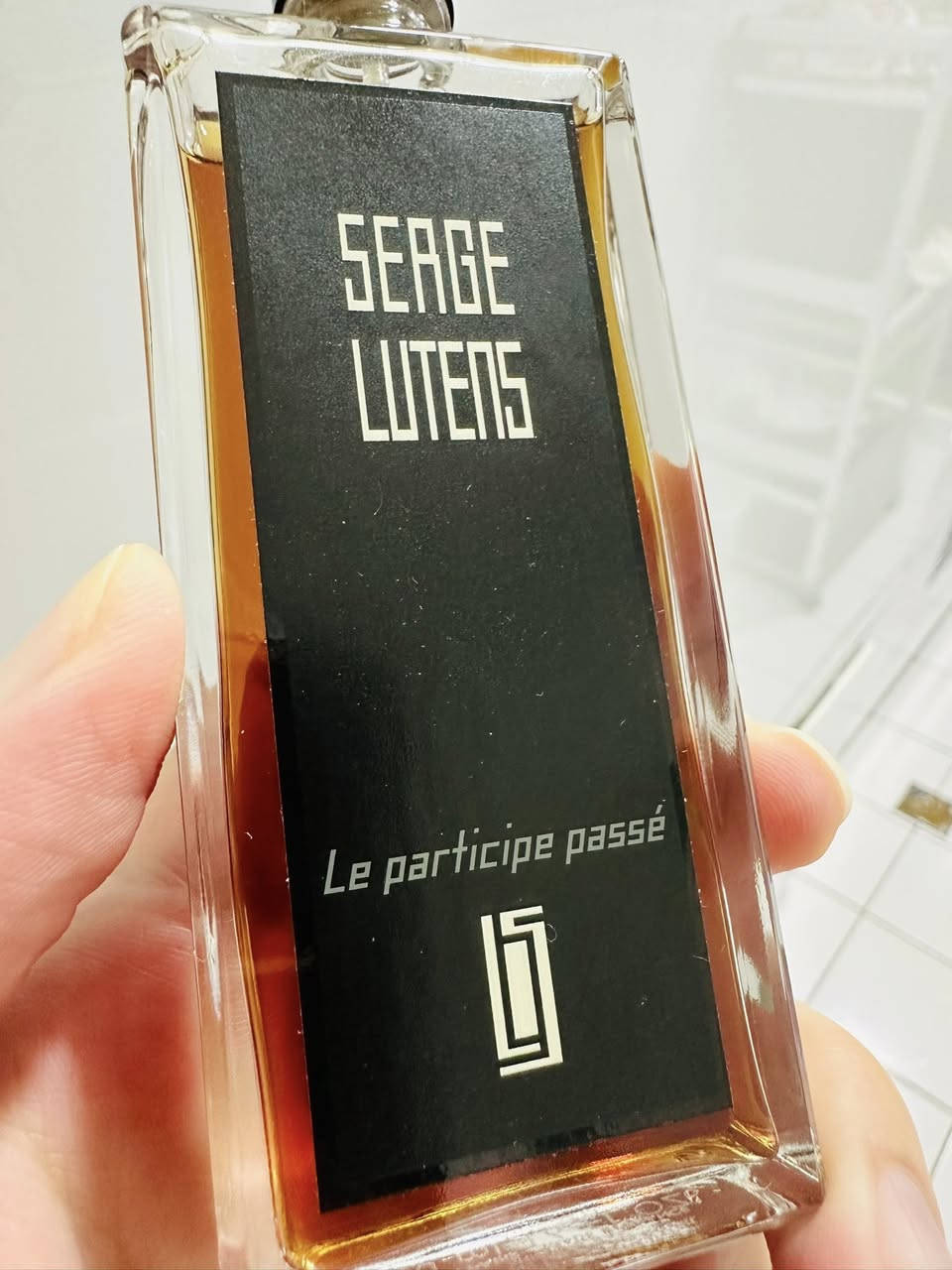 السلام عليكم ورحمة الله وبركاته 

واحد من أفضل عطور الجورماند (Gourmand) من دار سيرج لوتين حجم ٥٠ مل مستخدم مثل ما موضح في الصور.

السعر: ٦٥$

تحياتي للجميع


**إذا كنت صاحب هذا الإعلان وتريد حذفه لأي سبب، رجاءا أرسل رسالة إلى الدعم الفني**