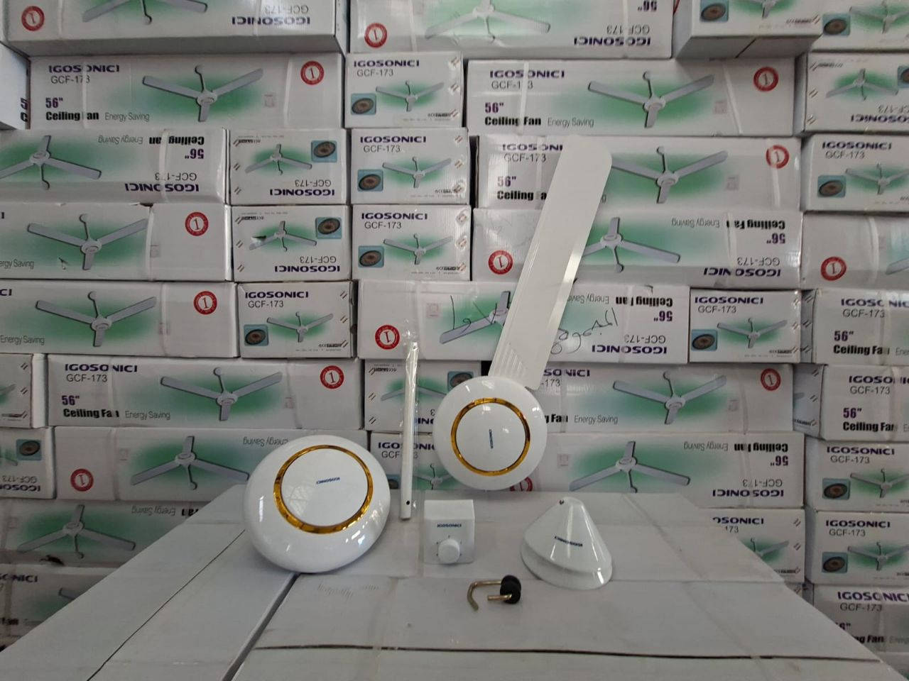 مروحة سقف ماركة جوسونك ابيض 
ضمان 24 شهر


**إذا كنت صاحب هذا الإعلان وتريد حذفه لأي سبب، رجاءا أرسل رسالة إلى الدعم الفني**