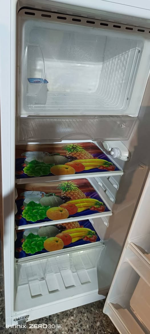 ثلاجه حجم وسط اخت الجديده بيع مستعجل ب175 وبيها مجال


**إذا كنت صاحب هذا الإعلان وتريد حذفه لأي سبب، رجاءا أرسل رسالة إلى الدعم الفني**
