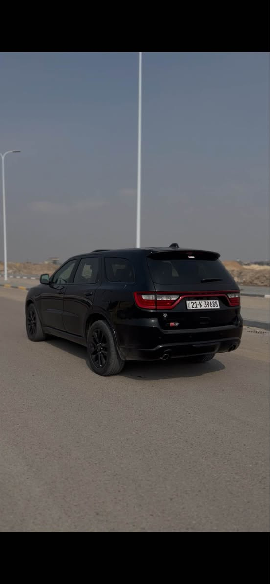 سلام عليكم 🙋🏻‍♂️

دوج دورنگو 2021 GT ملكي فوووول مواصفات 

وارد كندي 🇨🇦 

: ابرز المواصفات : 

كشنات خلفيه منفصل (تدفئة) 

شاشه كبيره 

عينه ديجيتال 

مري قلاب 

كشنات امامي تدفئه وتبريد 

كشنات خزن ميموري 

رادار خلفي مانع اصطدام 

وباقي مواصفات خير من الله 

: وضعايت القياده :

سبورت 

ايكو 

نورمال 

: الضرر :

جاملغ امامي ايسر صبغ فقط بدون معجون 

:السعر : 
335 وبيها مجال جدا قليل وكلشي موجود بالسوك 

: العنوان : 

البصره حي الغدير ( ياسين خريبط )

: التواصل :
*********** 

ملاحضه : مراوس تاهو او يوكن او جيب مديلات 20 وفوك حته لو بيهن قطع صبغ Singapore
