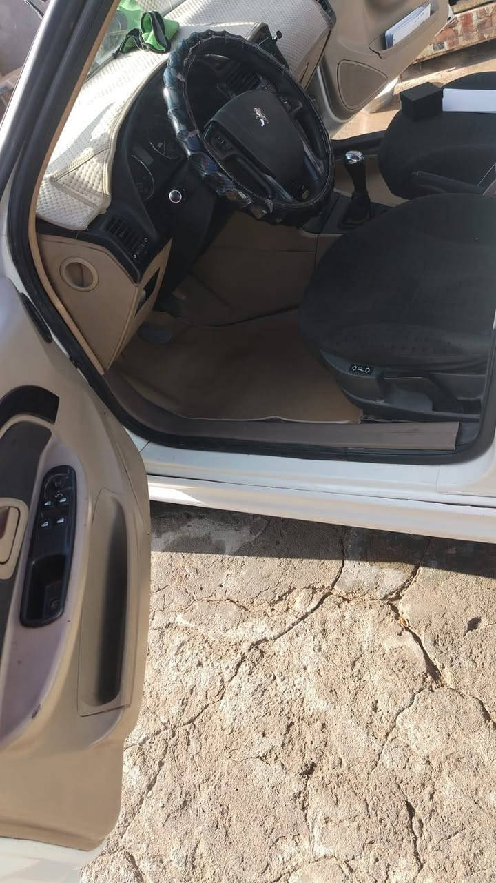 بيجو بارض ٢٣ ضربته بجم معمره شغل شركه ٦٠ وبيهه مجال قليل 0781671963


**إذا كنت صاحب هذا الإعلان وتريد حذفه لأي سبب، رجاءا أرسل رسالة إلى الدعم الفني**