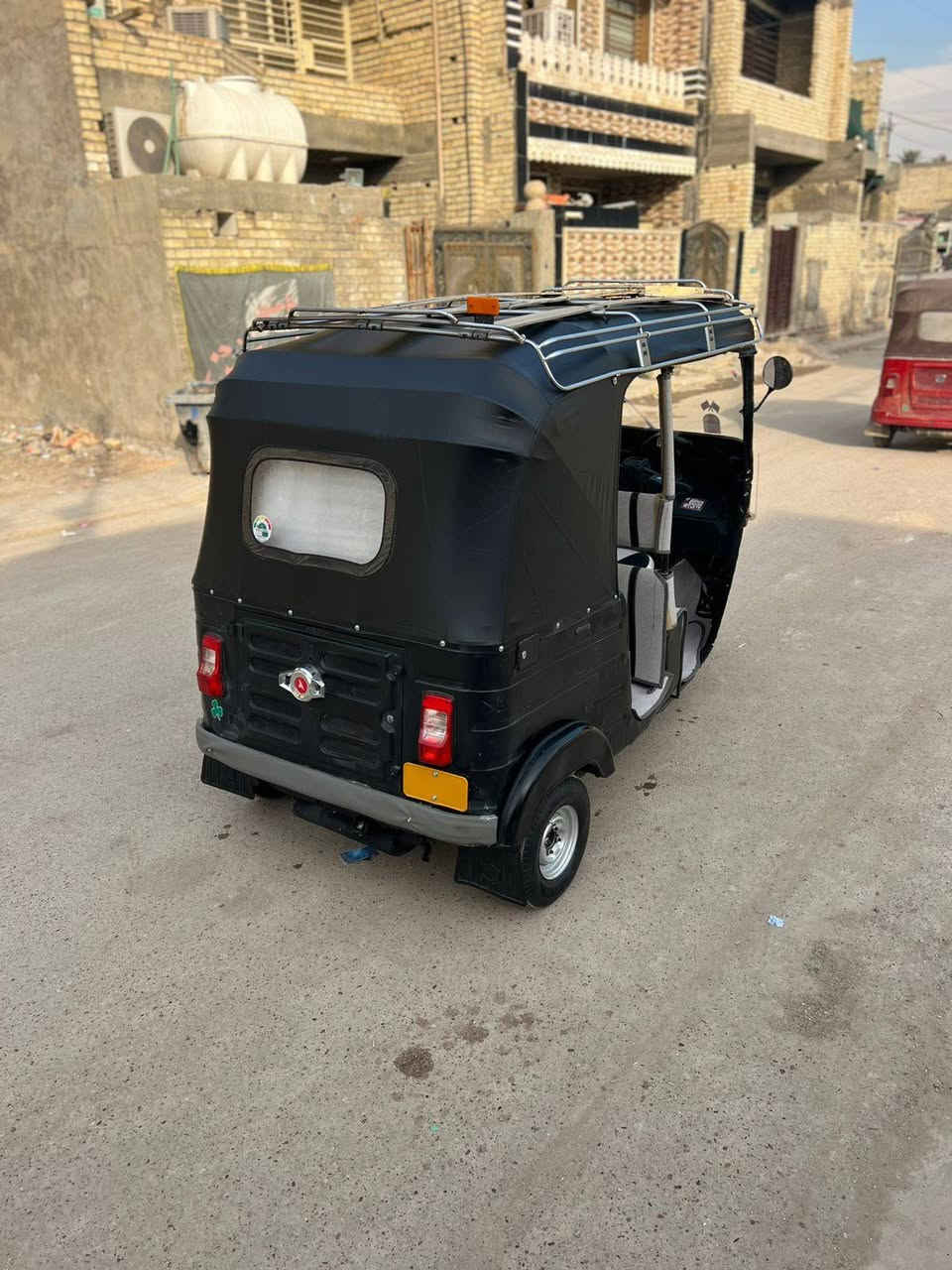 سلام عليكم تكتك لبيع لموديل 2017شهر 10اوراق كاملات تكتك حلوه مال شغل كامله ربع ماذبعليهه سعر 3500وبيهه مجال لمكان بغداد رئاسةلعبيدي رقمي ***********
