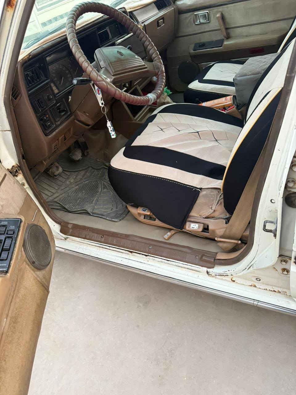 سوبر موديل 82 كفالة عامة من الصبغ والضربة  السيارة بلادية رقم جديد  السعر 43 وبيه مجال
العنوان بابل 
***********
