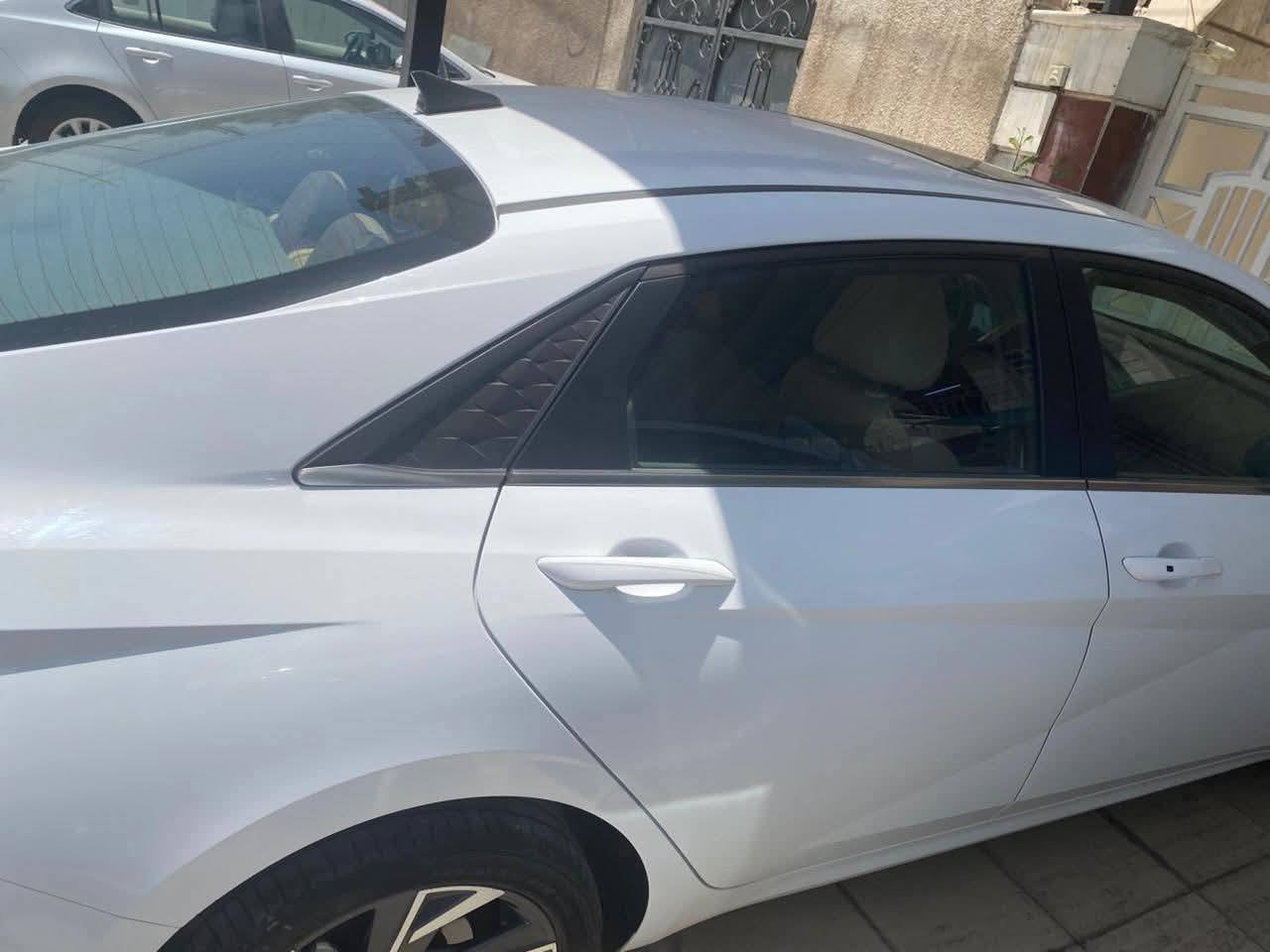 السلام عليكم للبيع لانتره خليجي محرك ٢٠٠٠ بيه حادث ومصلحه
ملاحظاته بنيد مبدل 
وباب صدر نفسه مصلح وصبغ 
وشبر بل باب خلف الصدر 
واتس ***********
