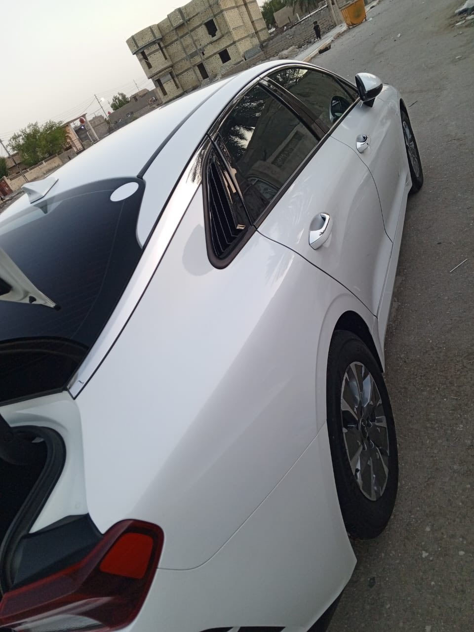 سياره البيع كيفايف هايبرد كهرباء وبانزين بنيد مبدل لايت مبدل سياره كوري مكاني بصره كرمه علي ***********
