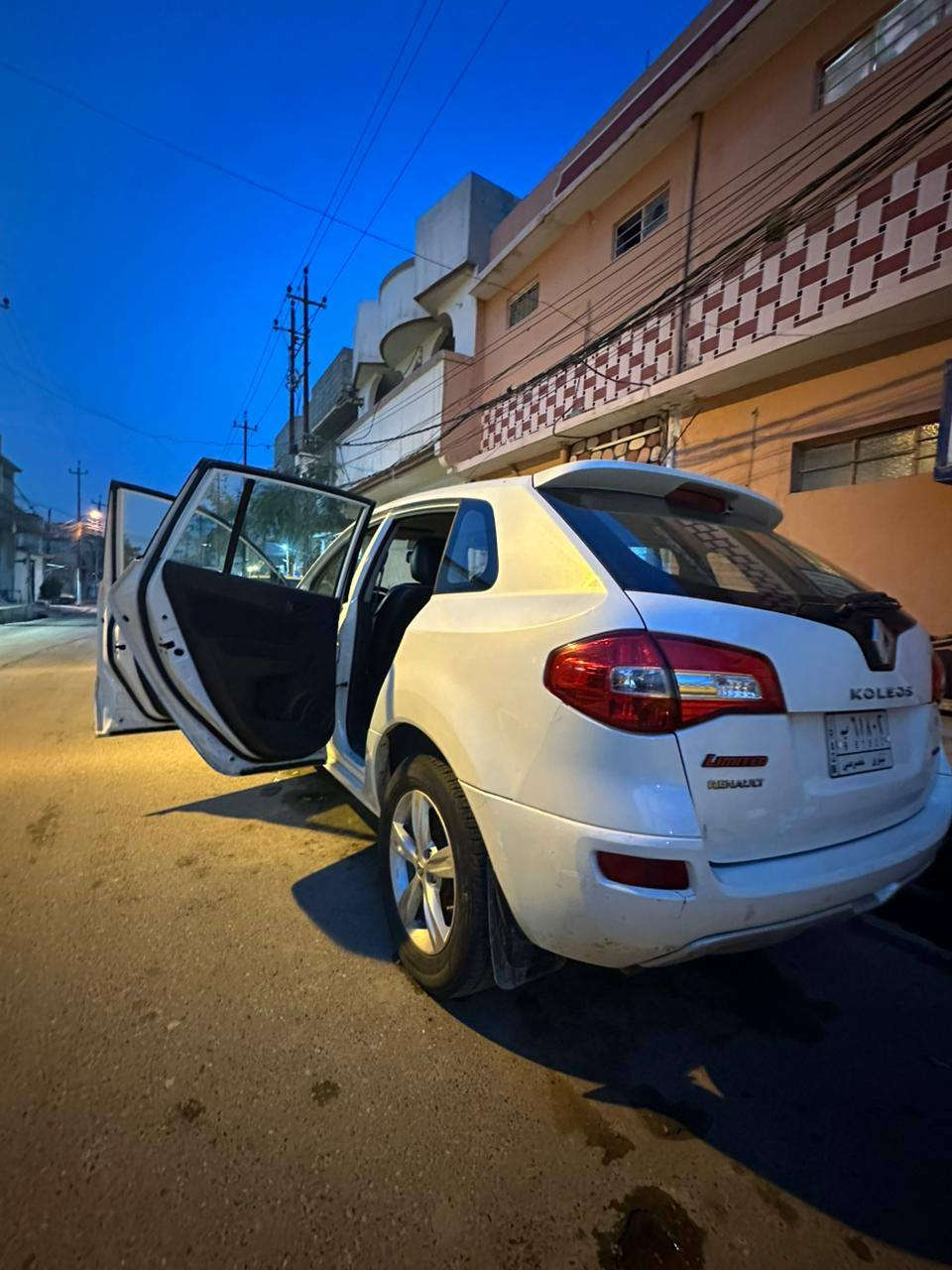 سياره للبيع
السعر والتفاصيل على هذا الرقم +بي واتساب 
***********
