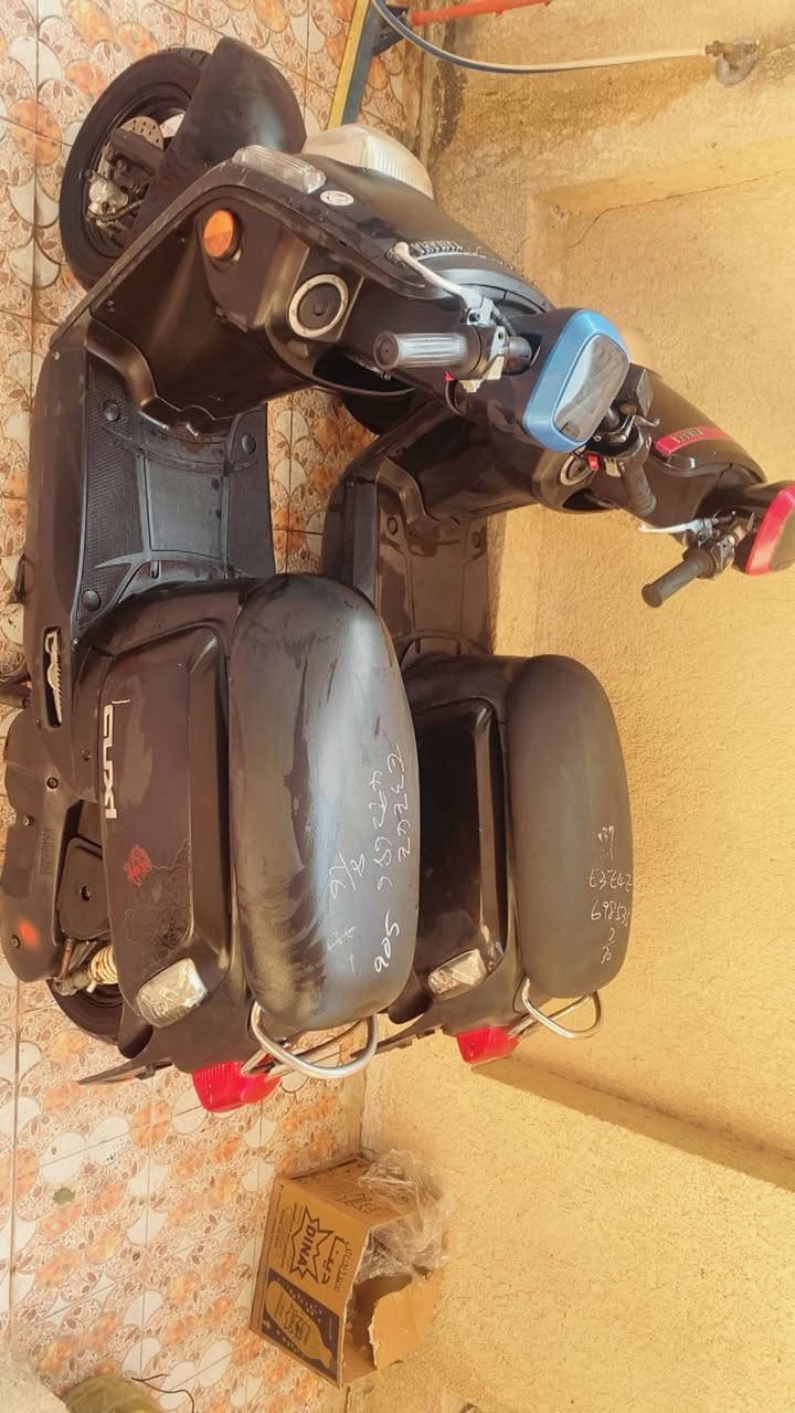 السلام عليكم دراجات حاويه مامشدوده  وكله  مامشدودات  ابد. كله مكفول كفاله عامه    بوليس مسطرا موديل 2013   ازركه داخل رصاصي. اسود طافي اسود لماع   تجي شوف بعينك السعر خاص.  ***********  مسيب حي معلمين
