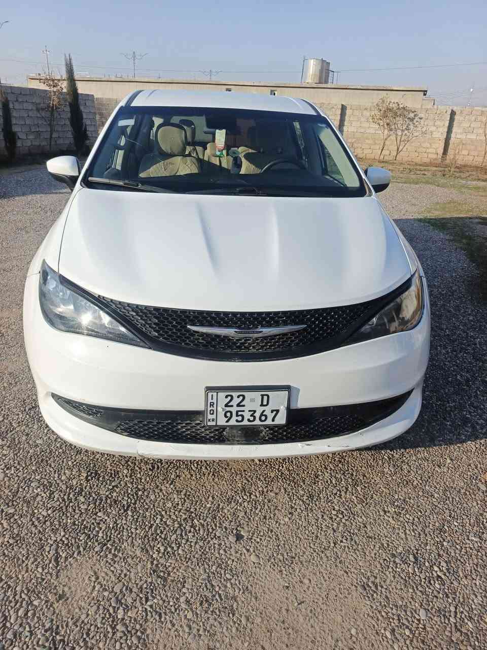 سياره7راكب
موديل 2022
مبدل 3 قطع 
مواصفات عاليه 
بصمه تشغيل عن بعد 
ابواب خلفيه كهرباء 
جنطه كهرباء خزانه كبيره
شاشه لمس 
كامره خلفيه 
محرك 6 
مري كهرباء 
السعر 235 
وبيه مجال  
اتصال ***********
