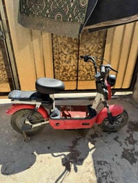دراجه شحن حجم ١٤ للبيع الدراجه كلشي مابيهة باتريات جدد فقط طلع كلوب بل...