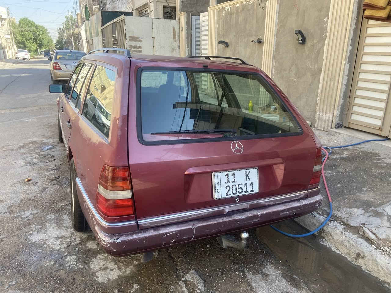 سلام عليكم 
مارسدس دب استيشن للبيع 
موديل 91
مكينه بلاديه 300 بيه تبخير بسيط 
مابيه أي خياس قواعد دبل بلاديه ما ملعوب بيهن 
سياره بلاديه جكات السياره بلاديه 
 مكاني بغداد بياع
 سعره 65 وبيه مجال بسيط 
***********
