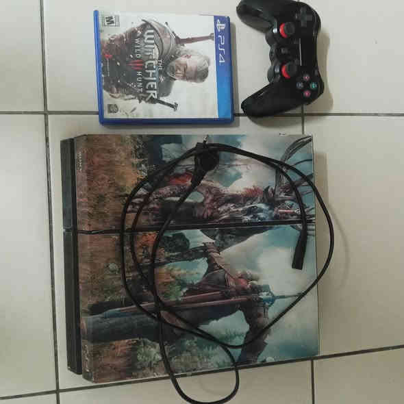 السلام عليكم بلايستيشن 4 فات مع قرص ذا وتشر 3 و بس نقصه يد تحكم تشتري السعر 220 بي مجال للمشتري
مكاني بغداد بسمايه 

رقم الهاتف ***********
