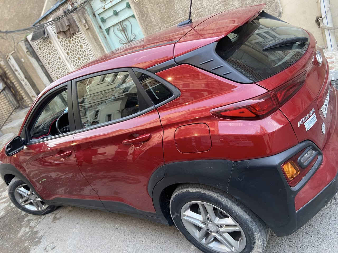 كونا حمراء موديل 2020 
محرك دوش 2000
كير at المرغوب
وارد أمريكي
حادث بنيد راجع على البارد  بدون تبديل السيارة ليبل واحد (بدون ايرباك) 
رقم اربيل الجديد وكالة تحويل مضمون
رادار أمامي 
كامرة خلفية
شاشة
ابل كار بلي 
تحديد مسار
نقطة عمياء
مساعد منحدرات
أوتو ستوب 
ماشية 43 ألف 
نظام سبورت وعادي
السيبر بعدة ما نازل السعر ١٣٥ بيها مجان مكان بغداد شارع حيفا ***********
