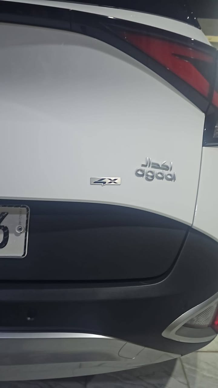 السلام عليكم للبيع
كيا سبورتج موديل 2025 فول مواصفات 
بنوراما فور ويل نظام دفع رباعي 4X ايضا نقطة عمياء 
رقم بغداد …..بأسمي
مكفوله كفاله عامه من الدعاميه للدعاميه  كفاله 
ماشية 830 كم فقط السيارة زيرو 
خليجي✅ موديل 2025✅
كشنات تدفئة
ستيرن تدفئة 
سعة المحرك 2.0L
مرتبط بناقل حركة أوت إف و 6 نمر
حساسات أمامي
حساسات خلفية
لايت زينون + LED
كشافات 
بك لايت LED
حجم الاطار 19 
ويل كب 
4 دسك
اريل نفكيتر 
مفتاح التشغيل بصمة
تشغيل عن بعد 
فتح الصندوق كهرباء 
دشبول شاشة 
شاشة Apple Car play
كاميرا دوارة 
حركة المقاعد الأمامية كهرباء 
مثبت السرعة Cruise
المودات والأوامر الصوتية
أوضاع القيادة  Drive Mode
فحص أنظمة السيارة 
حساسات ضغط اطارات 
شفتات مقود
قطعتين تبريد
هاند بريك كهرباء 
ا ABS 
ا Auto Hold   أوتو هولد
ا ISOFIX  
نظام مانع الانزلاق
نظام نزول المنحدرات 
مخرج منفذ الطاقة
ا  Bluetooth 
شاحن هاتف Wireless 
مكاني بغداد  السعر  255 ورقة 
للاستفسار الاتصال ***********
