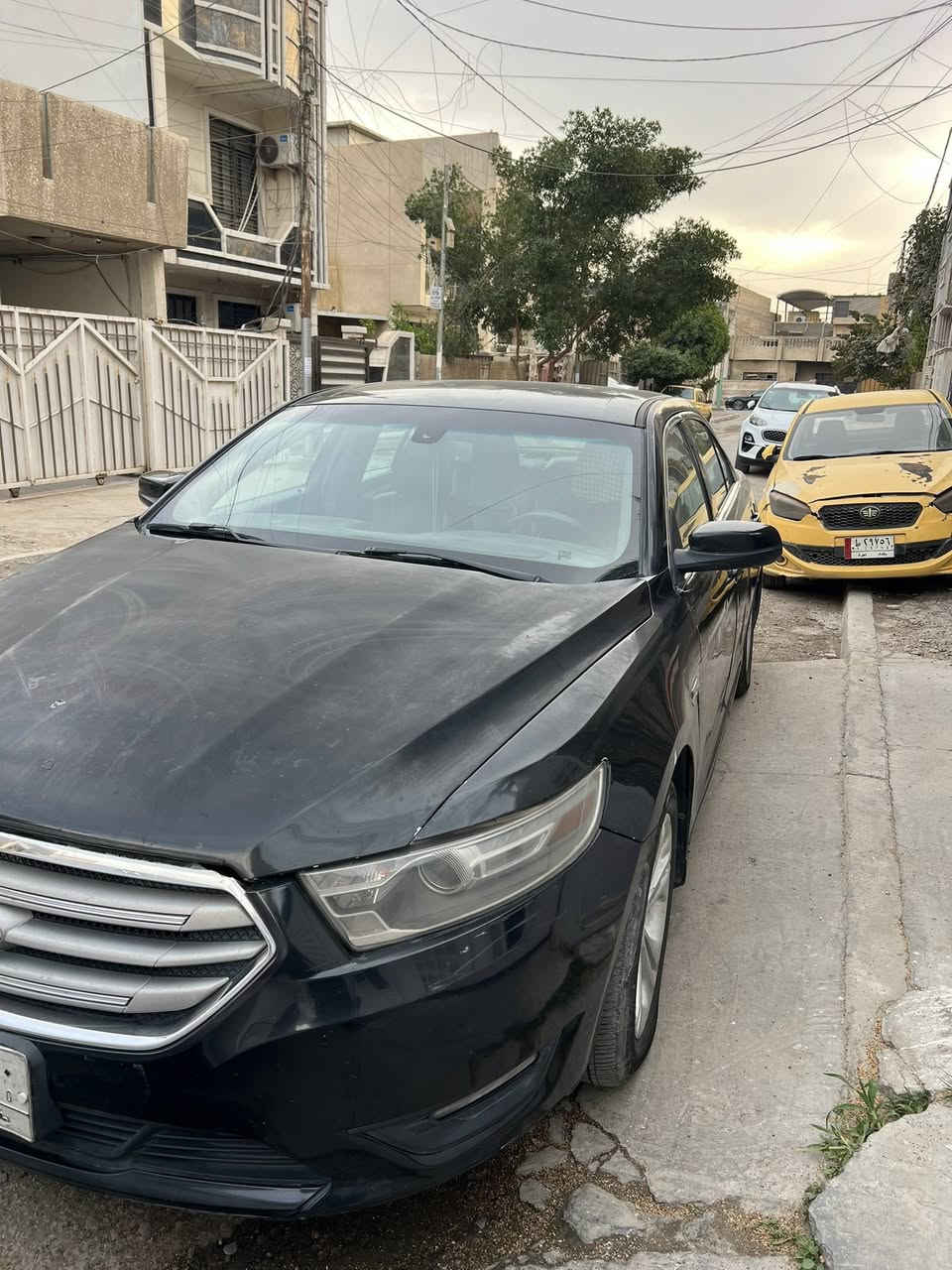 فورد تورس 2013
فورد تورس 2013 فئة الـSEL وارد امريكي حادثها جاملغ امامي يمنه وشويه من البنيد 

بالعراق انسرقت وتضربت فـ نصبغت حزام 
ماشيه 145الف ميل 
مكينة 3.5L مجفته باكامل وكل غراضها مبدله وكالة من اصغر قطعة لأكبرها كله وكالة  
كير ومكينه وتبريد كله مكفوول ومانقصهن شي 
منضومة بريك كامله جديدة 
صدر بحالة متوسطة
تايرات تخم جديد 
عبوة فيت بم كامله جديدة مال وكالة 

تدفئة كشنات 
شاشه 
تحكمات ستيرن 
دشبول لمس 
السيارة كلشي ماناقصها  
رقم بغداد تحويل ثاني يوم 

السعر 98 ورقة 
للاتصال:***********
