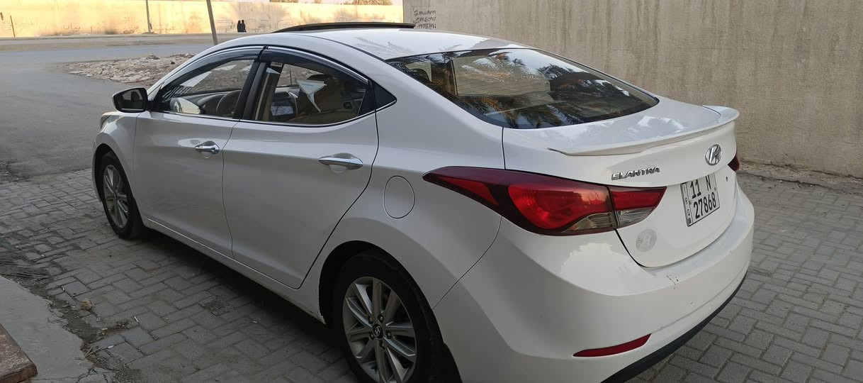 سلام عليكم النترا خليجي 2015 ماشية 100 الف سيارة فول عده البصمه مكينة وكير مامفتوحات تبريد شغال سونار موجود بصور مكانهه بغداد سعر 127 بيهه مجال بسيط ***********
