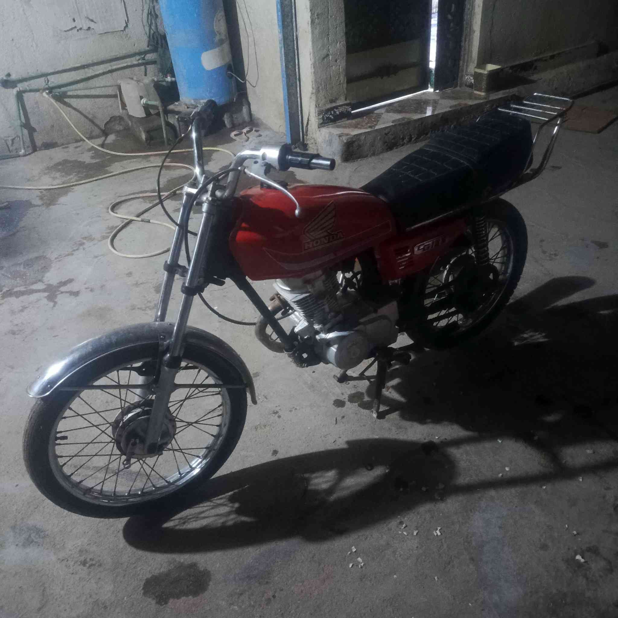 اسلام عليكم ورحمه الله وبركاته دراجه ادوات ادوات نامه 2020 كله عل لبلاد فقط تانكي امبدل محرك نظيف ما مفتوح سعر 400 أو بي مجال مكاني البصره الزبير رقم الهاتف ***********
