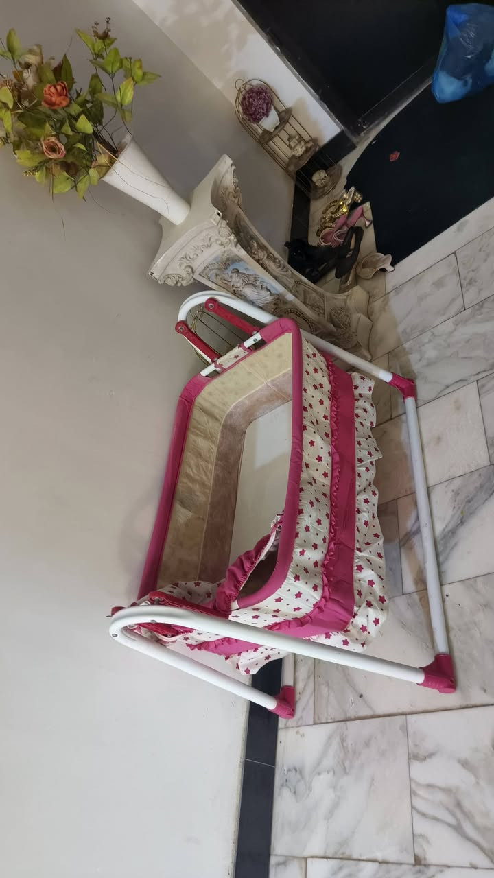 سلام عليكم كاروك مال اطفال للبيع السعر 25 وبي مجال كامل الكاروك مابي نقص تجي وتشوفه يعجبك بالعافيه عليك ماموجود ب الماسنجر متواجد فقط واتس هذا الرقم ***********
