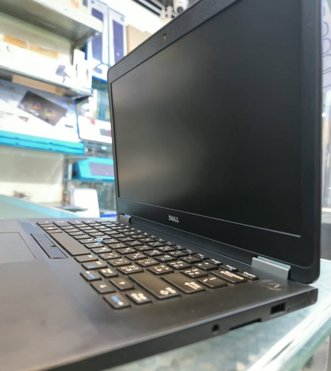 Laptop Dell Latitude E7470
CPU : i7 6th
RAM : 8G
HARD : 256ssd
SCREEN : 14"
GPU : intel
الملحقات : 
شاحنة اصلية + حقيبة و ماوس
العنوان :
 موصل - المجموعة الثقافية ـ قرب نفق الجامعة - مجمع الغانم
للتواصل : 
***********
***********

