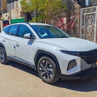 توسان 2024 خليجي كفالة كير محرك  سياره جديده بمعنى الكلمه ماشيه ٢٨ الف...
