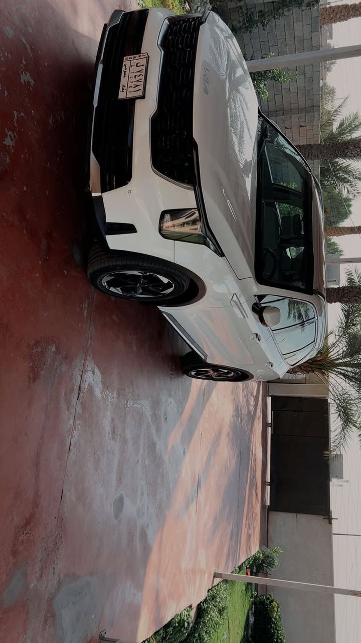 السلام عليكم سورنتو للبيع موديل 2024 محرك 6 7 راكب 3 قطع تبريد بصمه تشغيل عن بعد كامره خلفيه حساسات كير ماوس 
ماشيه 92 الف رقم بغداد دولي . سعر 280وبيه مجال
سونار مرفق مع صور ‭0790 473 9500‬
