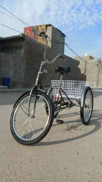 دراجة هوائية ذو ثلاثة عجلات جديدة قليل الإستخدام للبيع الاتصال على الرقم ***********
