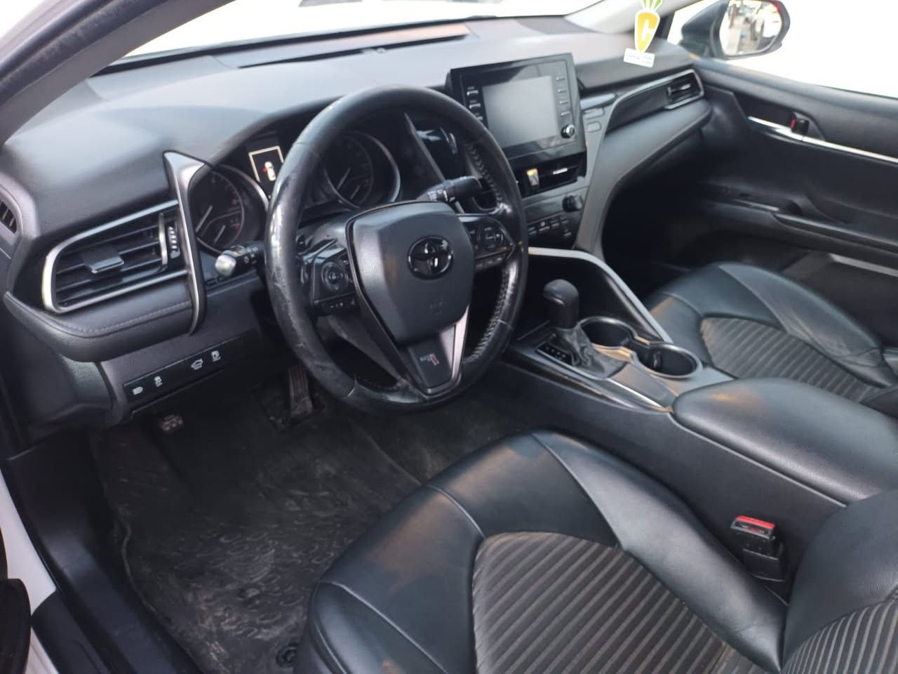 كامري ٢٠٢١ se رقم اربيل السيارة بدون دواخل بدون ايرباك بدون شاصي ماشية ٩٩ الف ميل صور الحادث مرفقة وسونار السيارة مرفق 
السعر. ١٩٨  
مكان السيارة الانبار/ القائم 
رقم تلفون ***********
