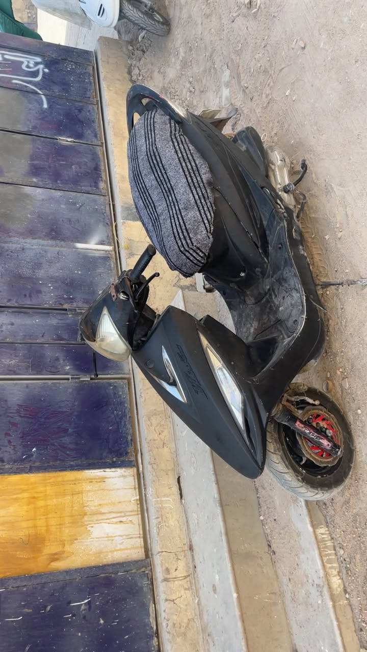 السلام عليكم كامكو عايزه باتري وعرموطة مال هندر تصلحها  بس
رايدها 225 بيها مجال قليل جدا
*********** واتساب فقط
