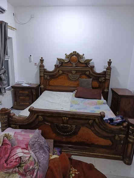 غرفة نوم مصري حديث أصل
العنوان ناصرية مجمع تينه السكني 
***********
السعر 400وبيه مجال
