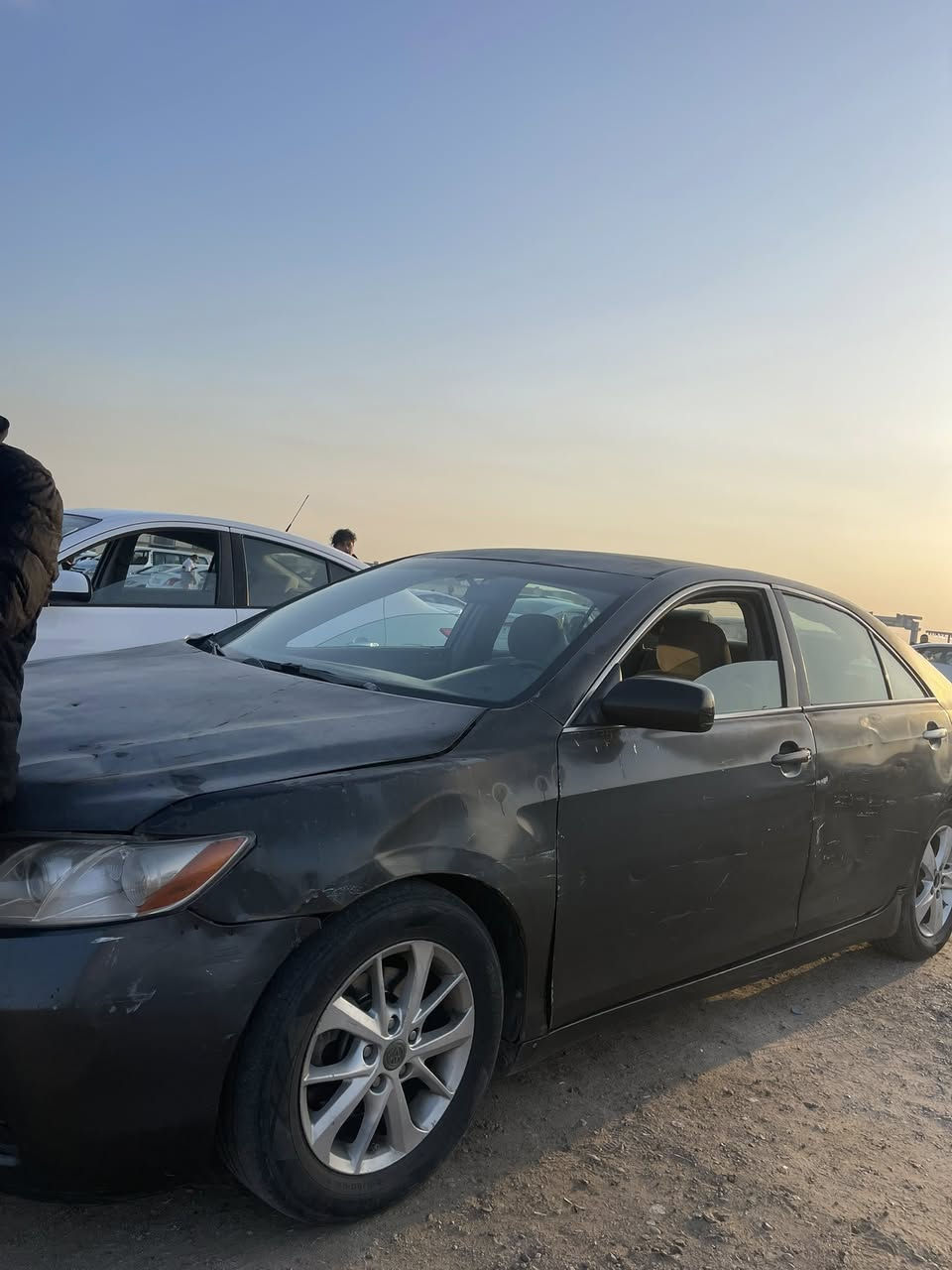 سياره مكفوله كير ومكينه
وبيه تبريد وسياره باسمي يعني تحويل مباشر
وسعره 50ورقه وسياره وارد امريكي مكينه اربع سلندر *********** وتساب فقط
