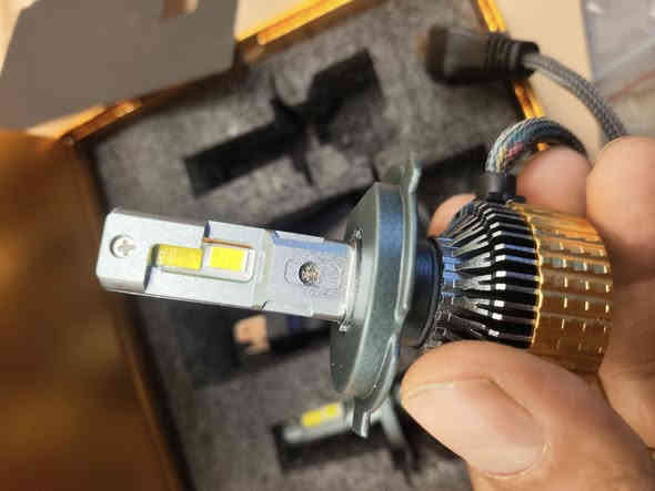 زنون متغير الناصري شمسي عالي ثلجي وبضمان سنه وسعر ب30الف فقط دبل برادللحجز  ارسل رساله على وات ساب رقم الهاتف *********** 
توصيل لكل المحافظات 5الف فقط
