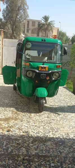 سلام عليكم تكتك للبيع موديل 22كفاله شهر 9مرقمه رقم انكليزي مكينه مكفوله اشراي يتصل ***********
