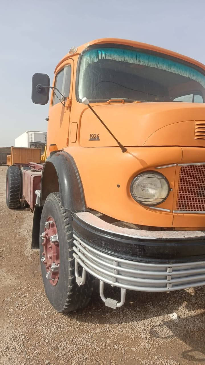 سلام عليكم للبيع اقجم موديل 71 تك ومطوله من السنتر رقم نينوه محرك وكير شرط رقم نكليزي السياره جاهزه السعر 35وبيه مجال عنوان السياره الفلوجه معرض الاحلام الاستفسار ***********.     ***********
