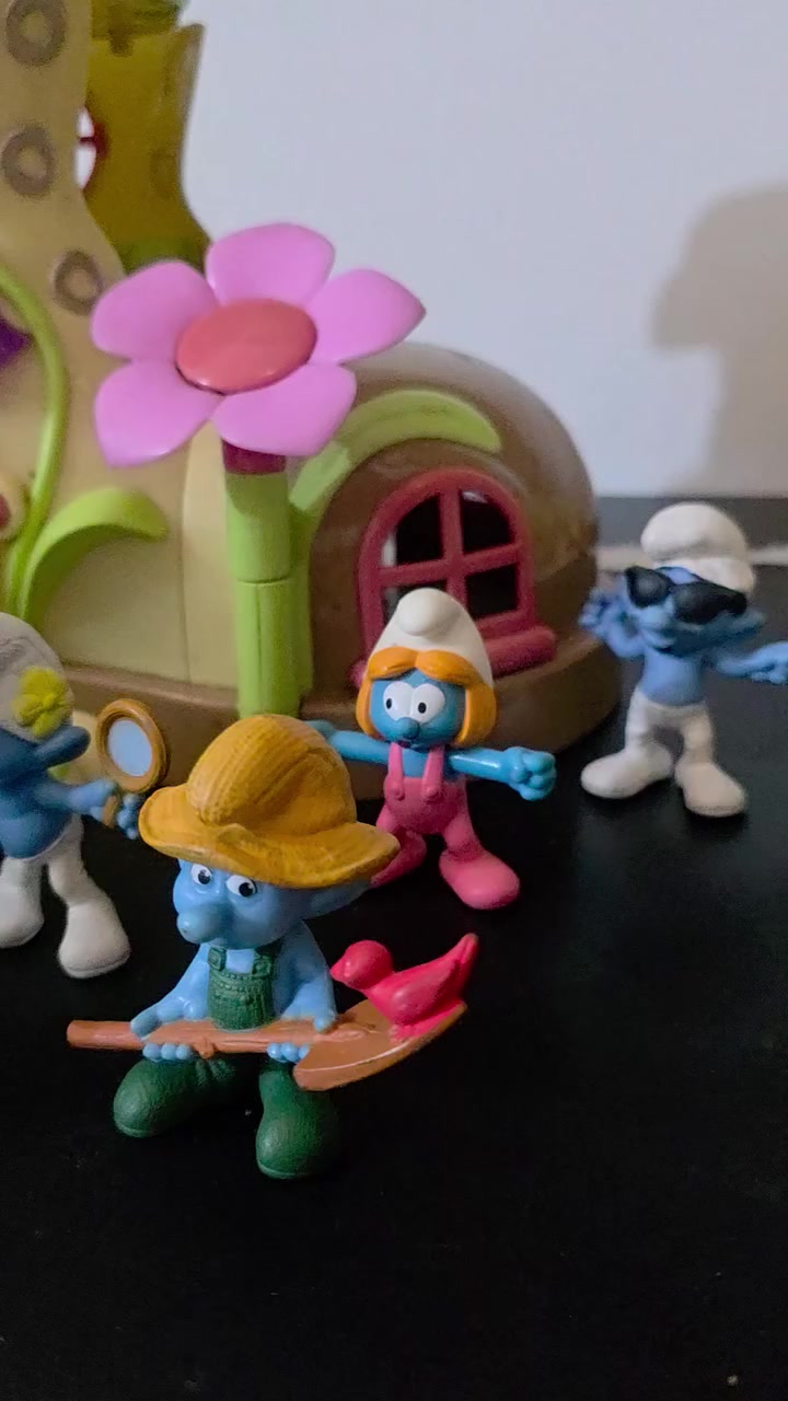 متوفر بيت سنافر حجم كبير مع سنافر تباع قطع او مجموعة


**إذا كنت صاحب هذا الإعلان وتريد حذفه لأي سبب، رجاءا أرسل رسالة إلى الدعم الفني**