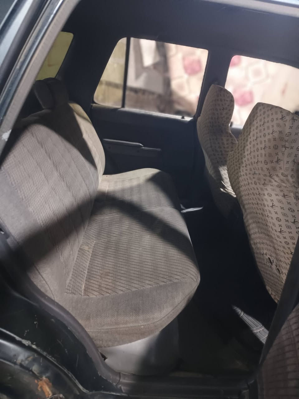 سلام عليكم البيع سياره نضيفه السعر ٣٣ وبيه مجال ***********
