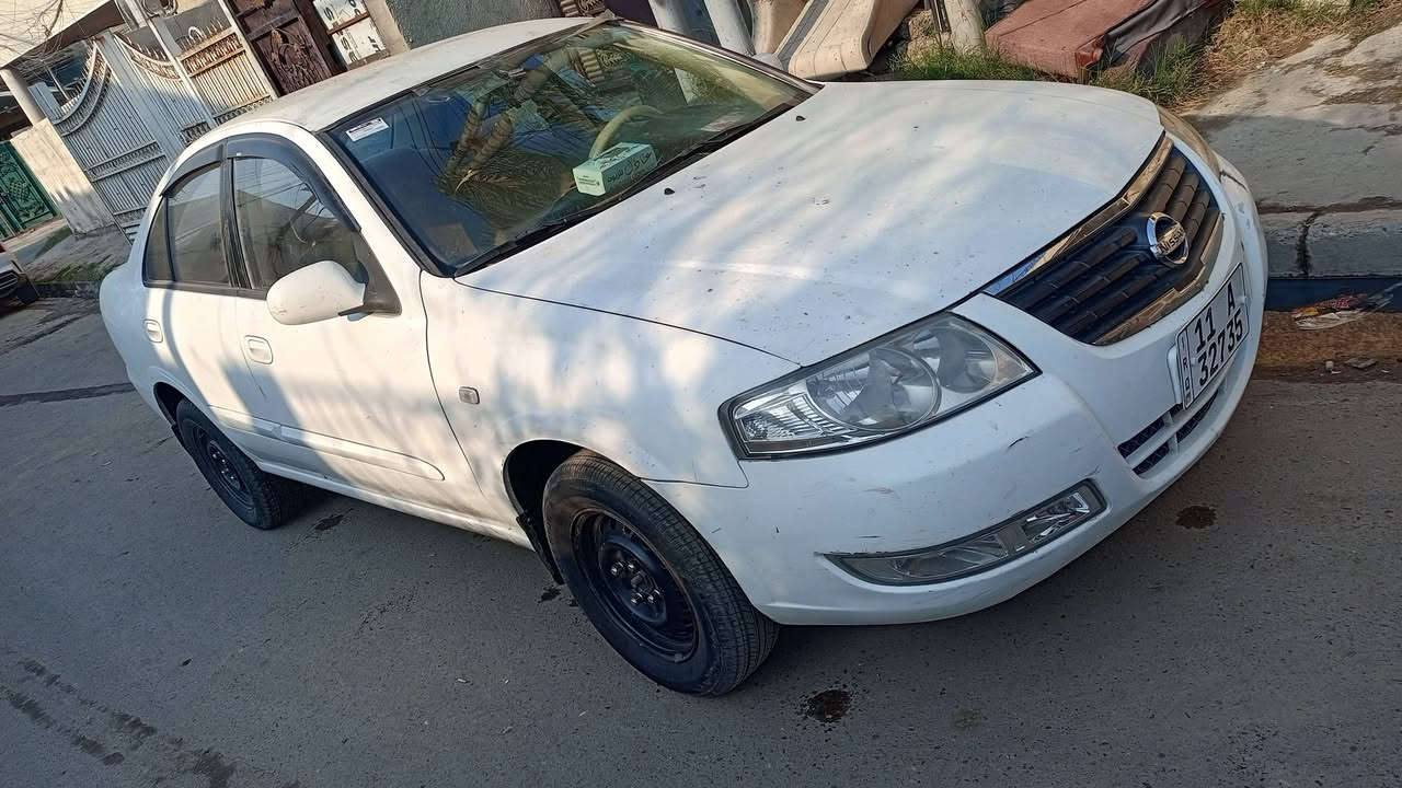 نيسان سني موديل 9 بسمي سياره جاهزه واي نقص مابيه السعر 100 مكان بغدادحي الجهاد ***********
