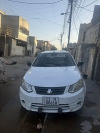 ساينا موديل 19  السيارة على إيدي نزلته جديده سنوية ل 30 رقم إنكليزي  م...
