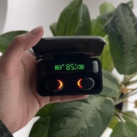 سماعات TWS F9-5 اللاسلكية مع شاشة رقمية وباور بانك سماعات لاسلكية بتقن...