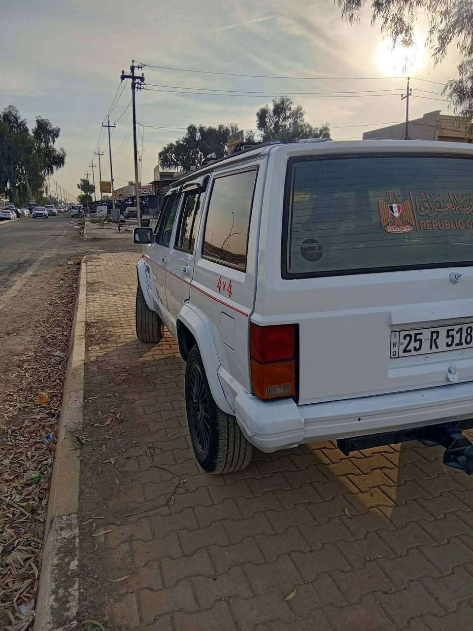 جيب ٩٠ كير ومحرك بطه ٣٠٠٠ تبريد تدفئه شغال صبغ جماليه تخم تاير جديد باتري جديد دشمه جديده س ع ر( ٤٥) وبيه مجال [***********] مكلف بنشر خابر ع رقم صاحبه
