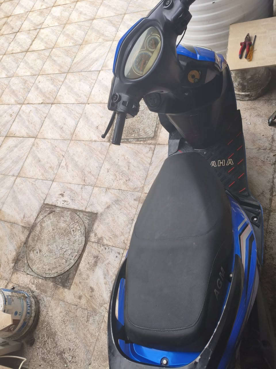 سكنس للبيع نضيفه وبرغي ما مفتوح بيها كلها بلاديه ما عدا الشوتا وبعد ما يحتاج اسولف عنها صور موجوده كدام عينك وتجي وتشوف ونروح نفحص  سعرها ٧٥٠ مكاني البصره الطوبى والنخيلا رقمي***********
