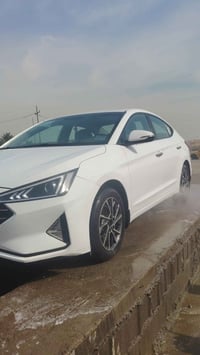 النترا لون أبيض خليجي موديل ٢٠ مكفوله من الضربه والصبغ بغداد السعر ١٤٥...