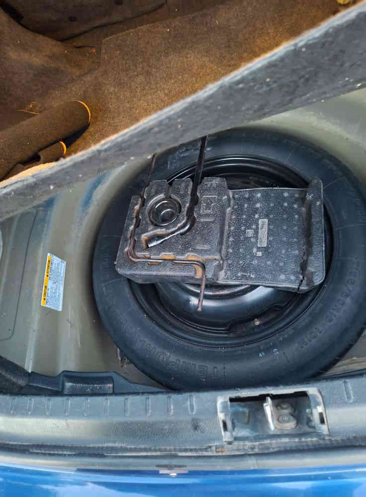 سلام عليكم…
للبيع كورلا  19موصفات Se وراد امريكي ضرره بنيد وجاملغ وبالعراق بيه رصعات حالوب رقم بغداد فول عدا الفتحة والبصمة لون جويتي  سيارة نضيف وحلوة 
السعر 127 وبيه مجال بسيط
***********
