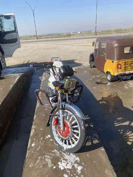 سلام عليكم دراجه لبيع  سيفان موئل 25 دراجه خير من الله ماشيه 4000السعر 830 بيها مجالي مكاني عبدالله بن علي الهادي هاذي رقمي ***********
