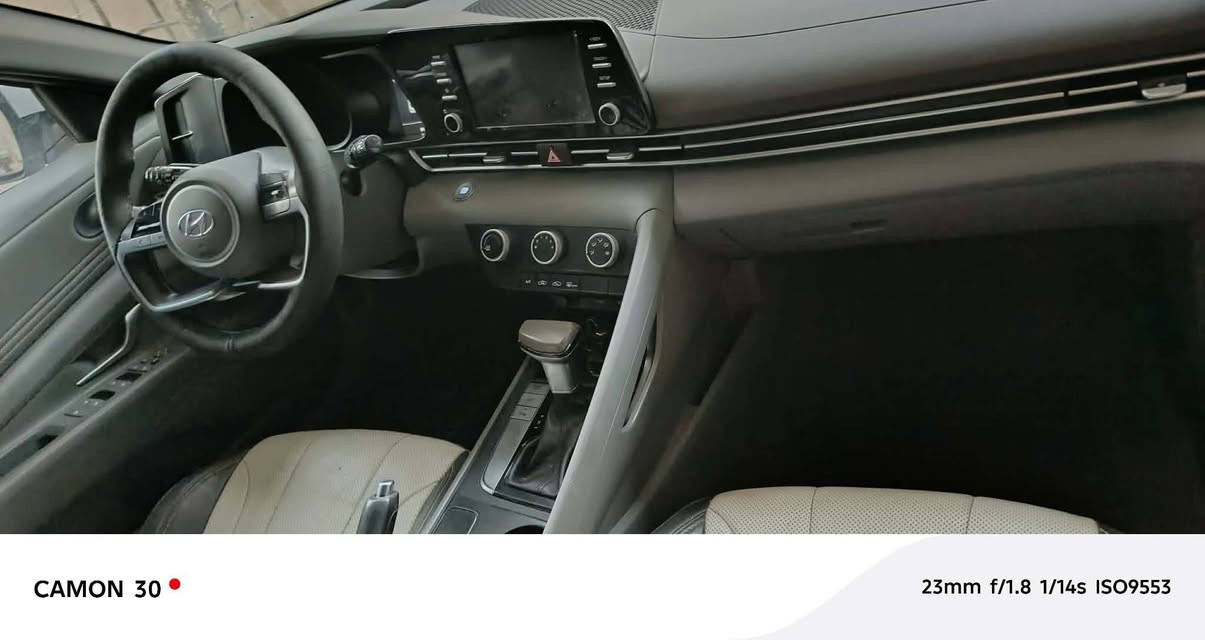 السلام عليكم انترا مديل 23خليجي مشروع وطني فول موصفات مكفوله كفاله عامه مكينه 2000 ماشيه 100 السعر خاص مكاني الديوانيه ***********
