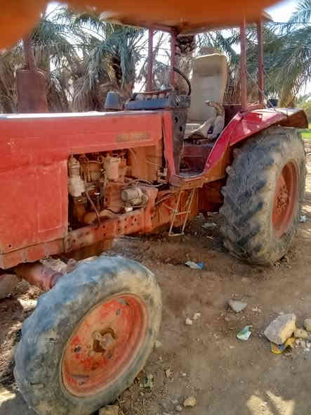 سلام عليكم.بلاروس .موديل 2001.محسنه محرك وكير واكسن جهاز رفع  مكفول تايرات تعبانه بس الوره سعر مناسب اتصال .*********** المكان ميسان
